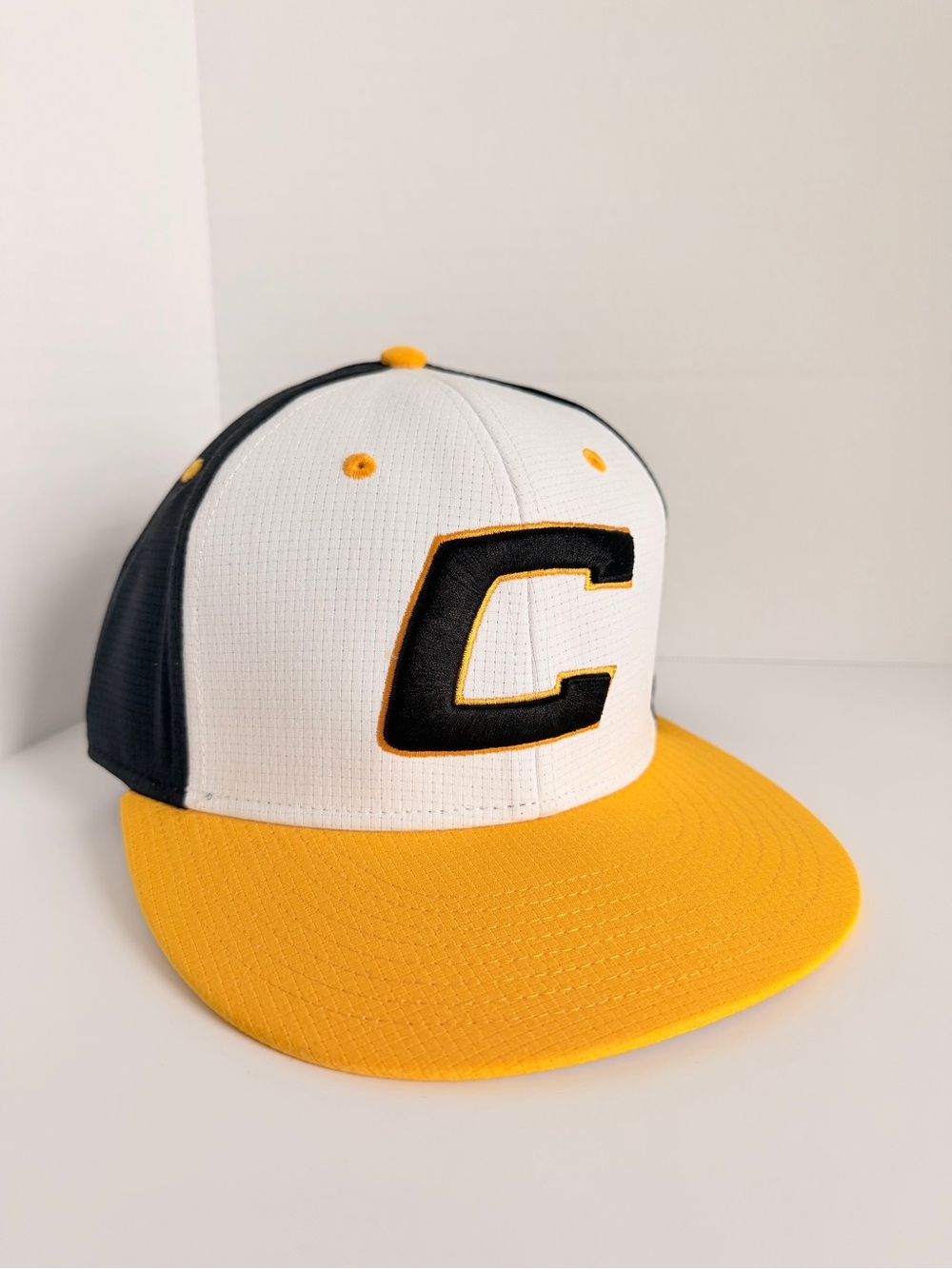 Under Armour Mens Canes Baseball On Field Fit Hat
